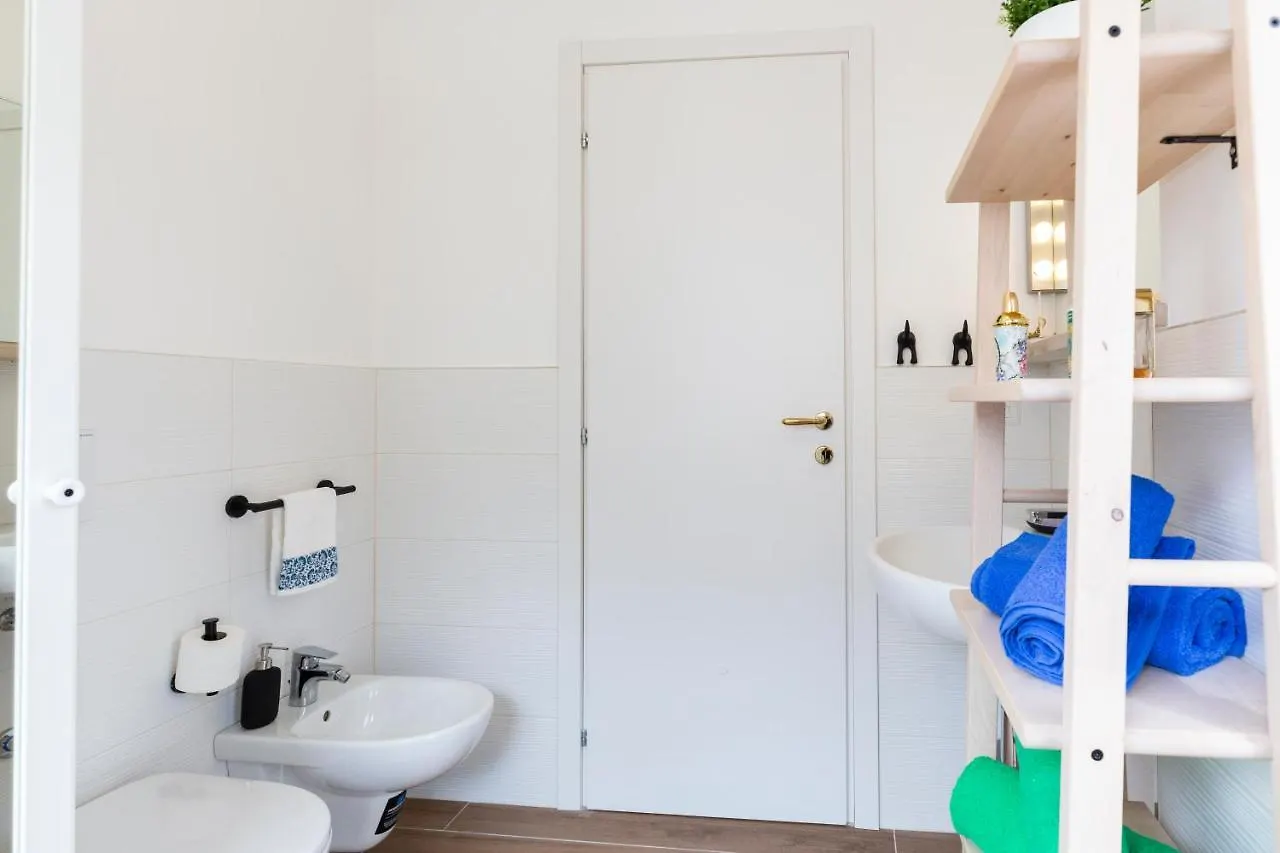 Casa Relax - Central Station Milan Italy